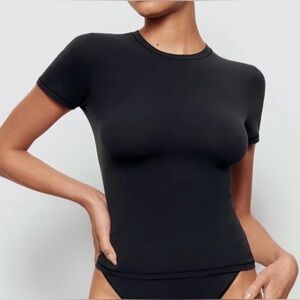 SPANX Fits Everybody Short Sleeve Tee in Onyx: 2X